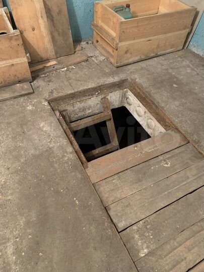 Гараж, > 30 м²