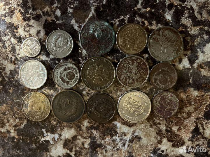 Монеты и купюры