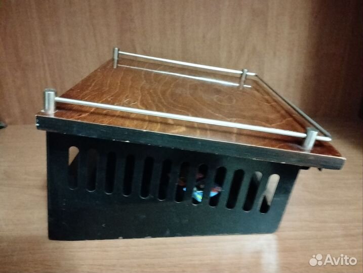 Полка настенная для телефона