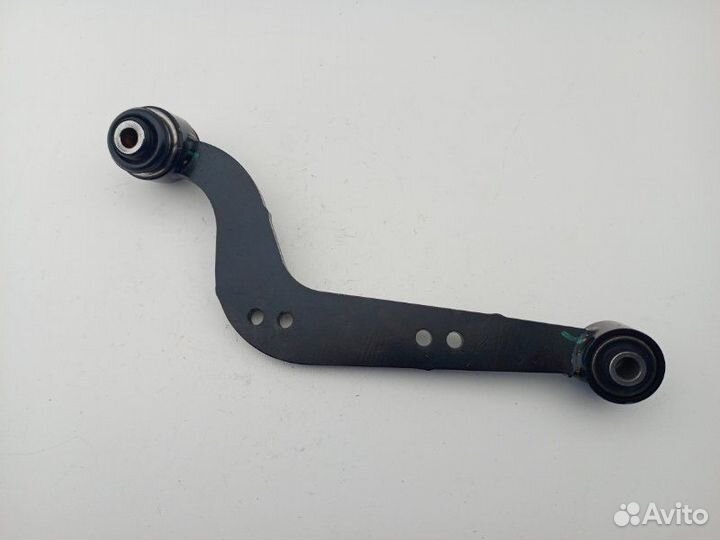 Рычаг подвески верхний задний левый Toyota Rav4