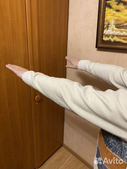 Свитер