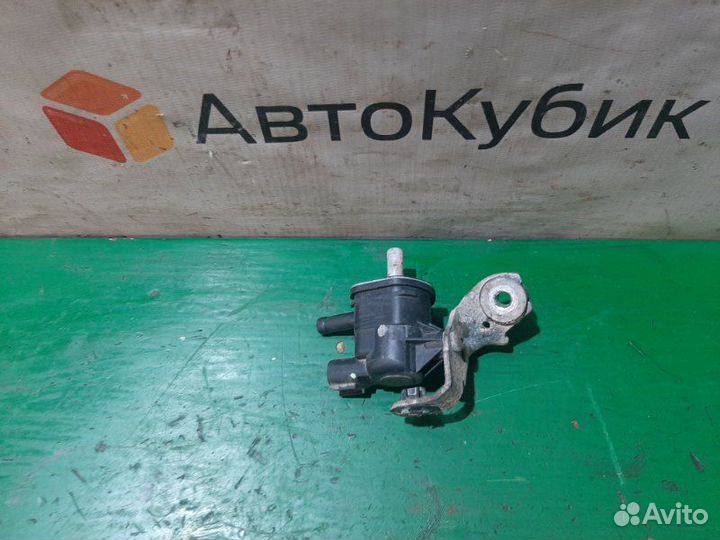 Клапан вакуумный Toyota Corolla 150 1ZR 2008