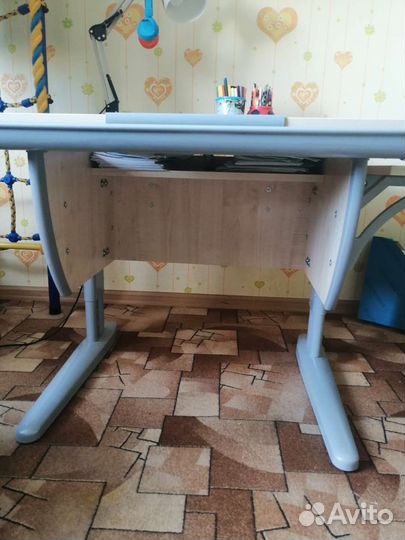 Растущая парта Дэми