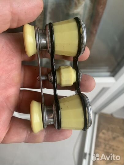 Театральный бинокль. Старинный