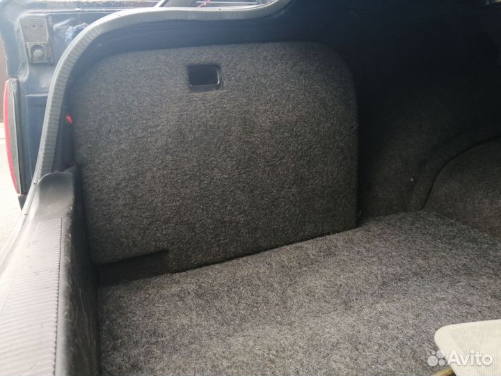 Левая крышка в багажник ауди 100/s4/a6/s6/c4