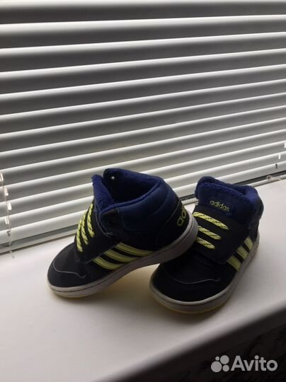 Зимние ботинки adidas