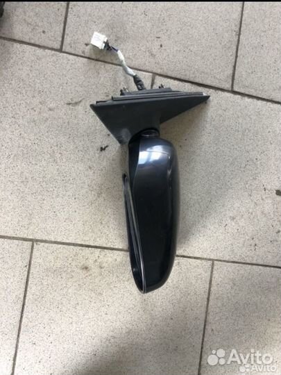 Переднее правое зеркало Nissan skyline v35