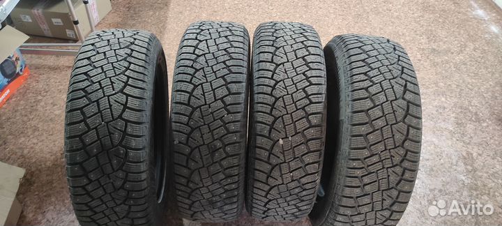 Continental IceContact 2 215/65 R17