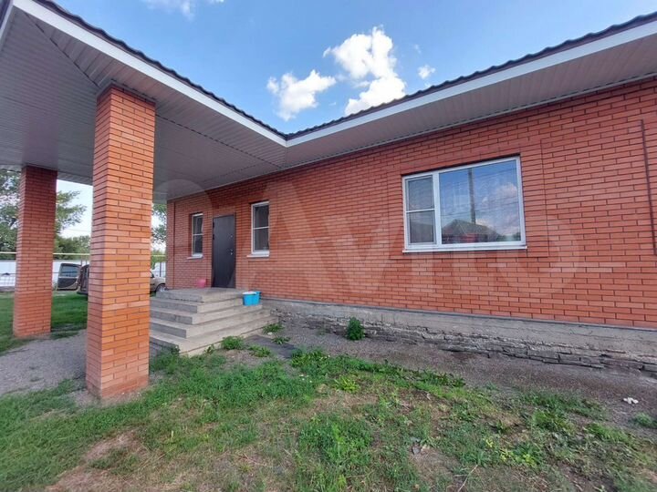 Дом 212 м² на участке 15 сот.