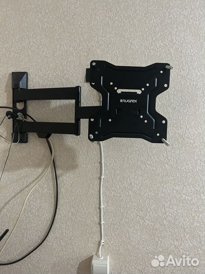 Кронштейн для телевизора на стену