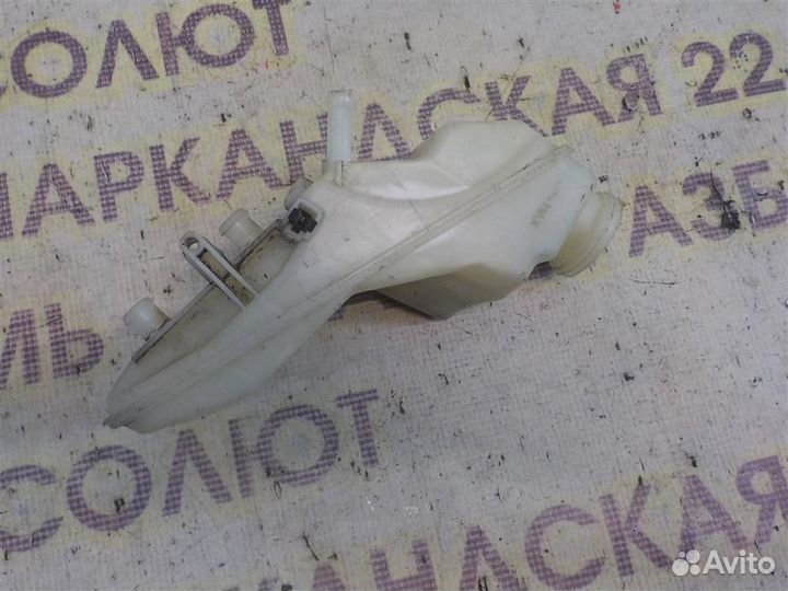 Бачок главного тормозного цилиндра Toyota Corolla