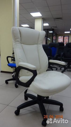 Кресло для руководителя Адмирал черное (иск/кожа)