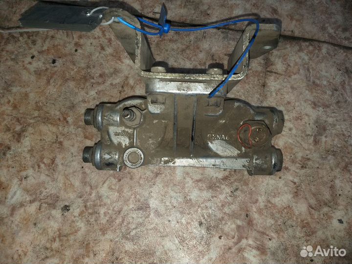 Корпус масляного фильтра DCI11 5010505487 Renault