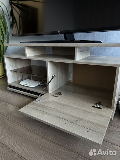 Тумба под телевизор