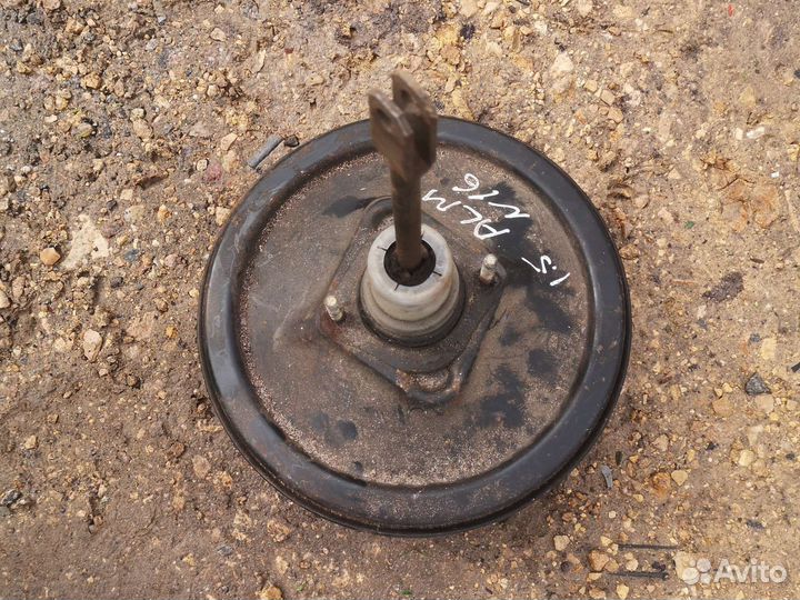 Вакуум тормозной Nissan Almera N16