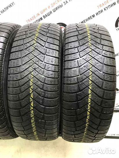 Pirelli Ice Zero 215/60 R16 99T