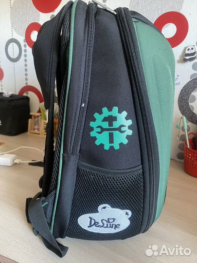 Продам ортопедический школьный рюкзак для мальчика