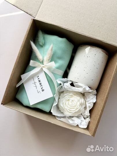 Подарочный набор для женщин/ шарф, кружка, свеча