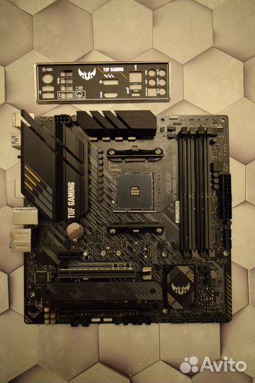 Нерабочая материнская плата MSI B550 PRO-VDH