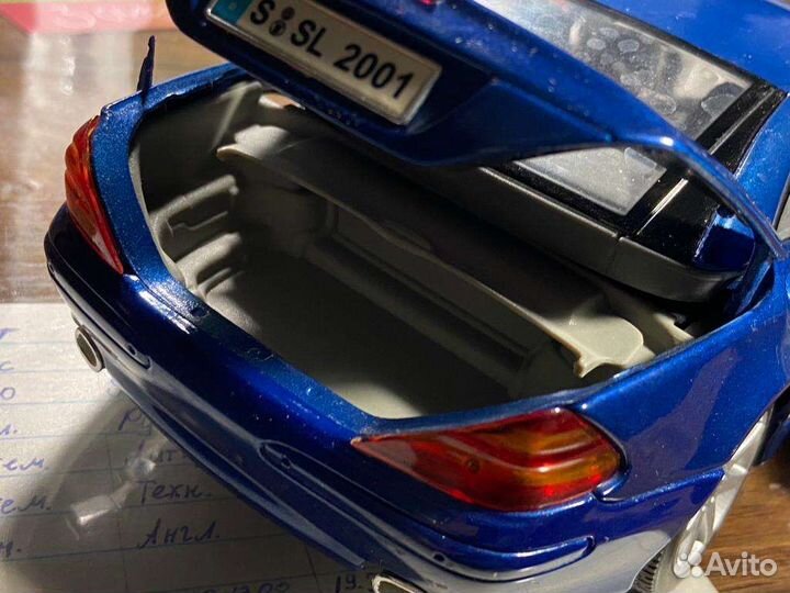 Mercedes Benz sl-class 1:18