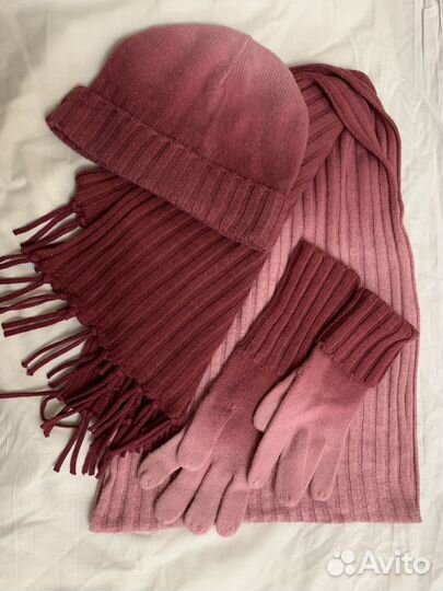 Комплект шапка шарф и перчатки