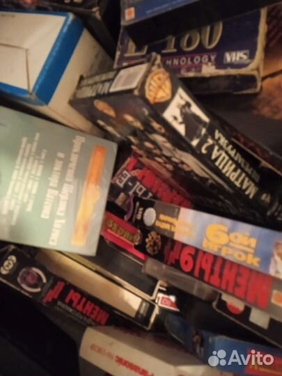 Видеокассеты, боевики и т д
