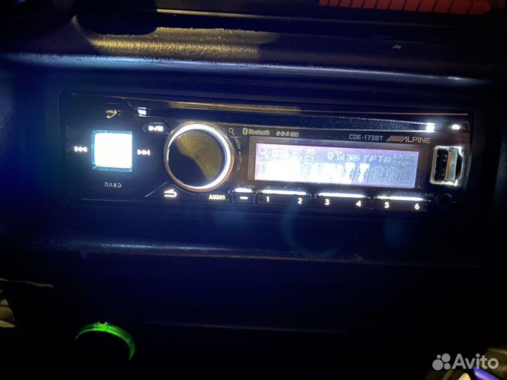 Магнитола alpine CDE173 bt