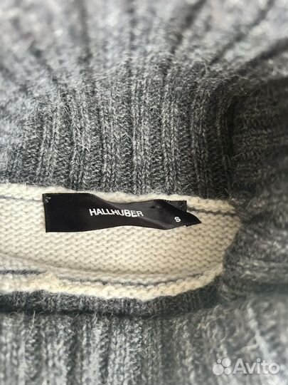 Свитер водолазка