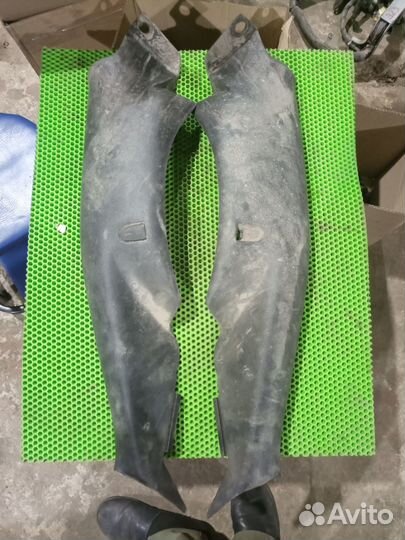 Обшивка задней арки левая правая Volkswagen Golf 4