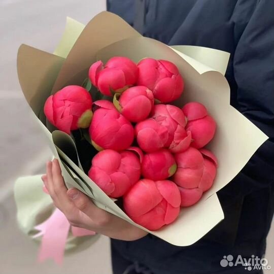 Букет пионов с бесплатной доставкой