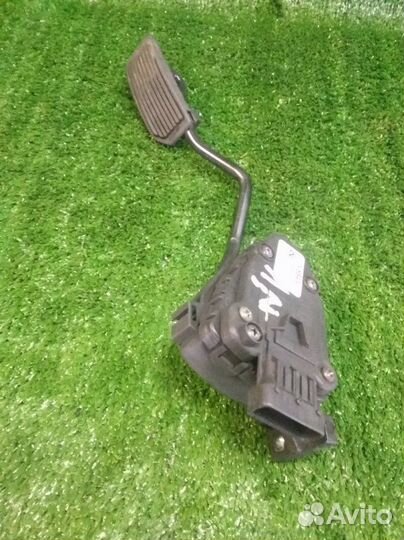 Педаль газа Nissan Almera N16 N16 QG15DE 2000-2006