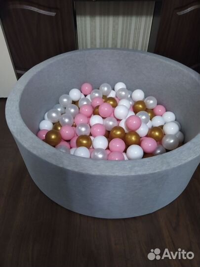 Детский сухой бассейн с шариками