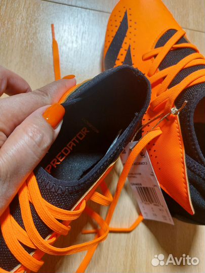 Футбольные бутсы adidas predator accuracy.3