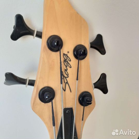 Бас гитара Stagg BC-300 (безладовый)