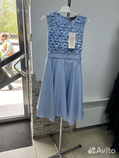 Платье нарядное