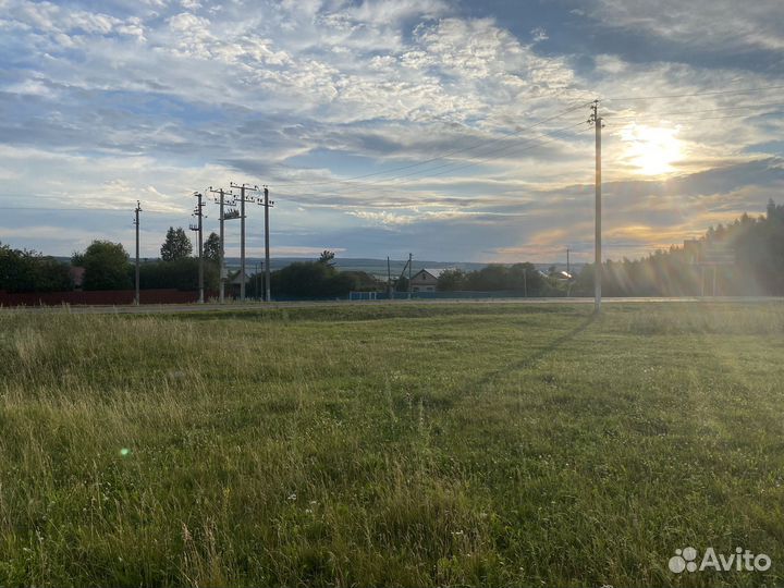 Земельный участок и здание под торговый комплекс