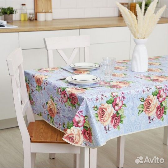 Скатерть на нетканой основе многоразовая с бейкой