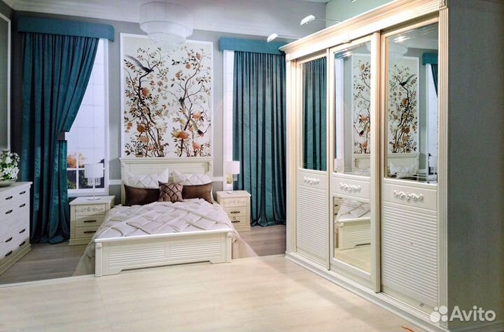 Шкаф купе в классическом стиле