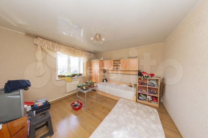 Коттедж 232,8 м² на участке 10 сот.