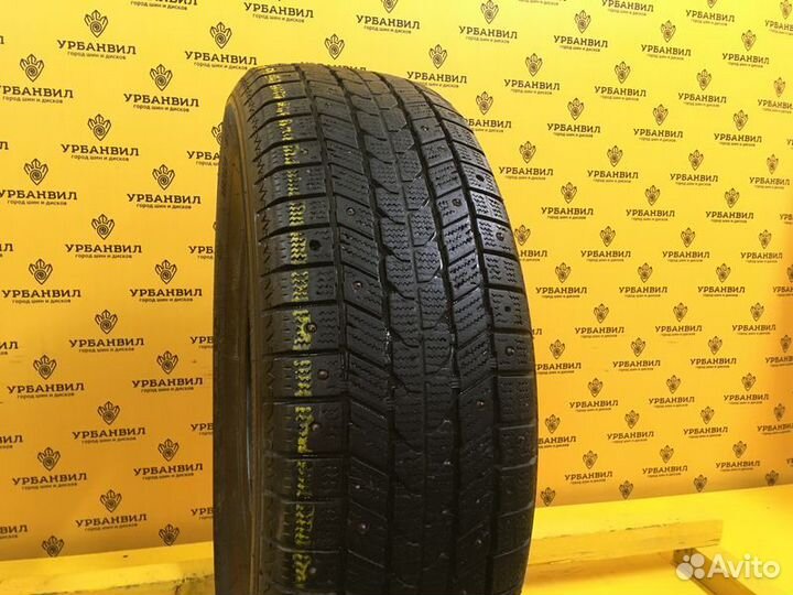 Gremax Ice Grips 235/65 R17 104T