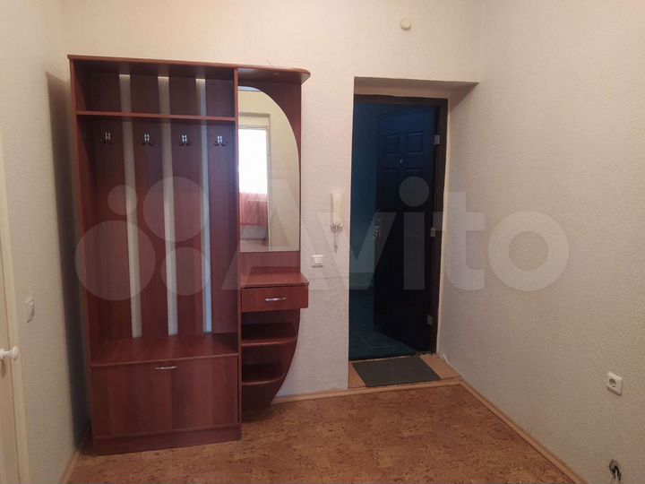 1-к. квартира, 42 м², 1/5 эт.