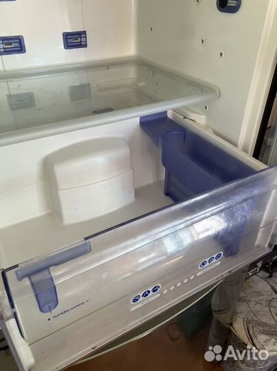 Холодильник whirlpool