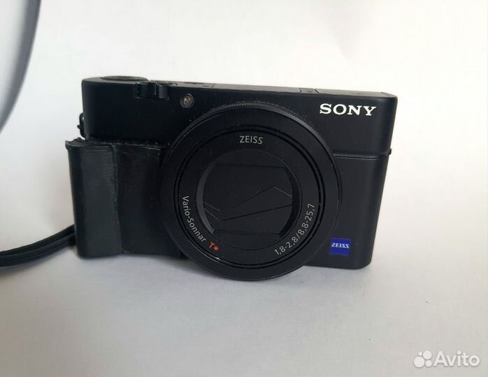 Фотоаппарат Sony Cyber-shot DSC-RX100M3