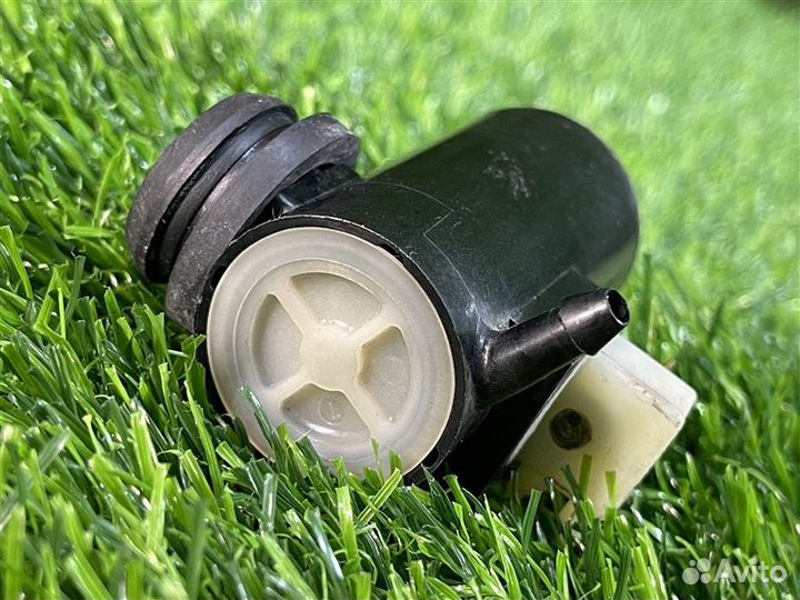 Мотор стеклоомывателя Nissan Otti H92W 3G83T 2012