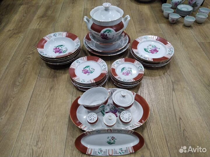 Наборы столовых сервизов (б/у) - 6 шт