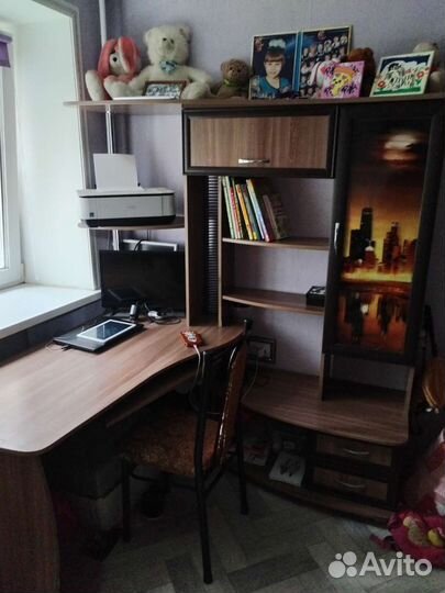 Компьютерный стол