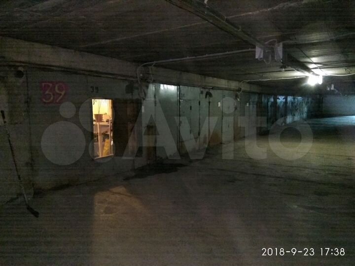 Гараж, > 30 м²