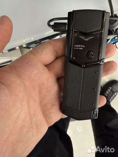 Vertu Ascent 2010, 32 ГБ