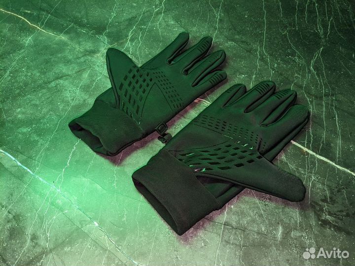 Перчатки Nike