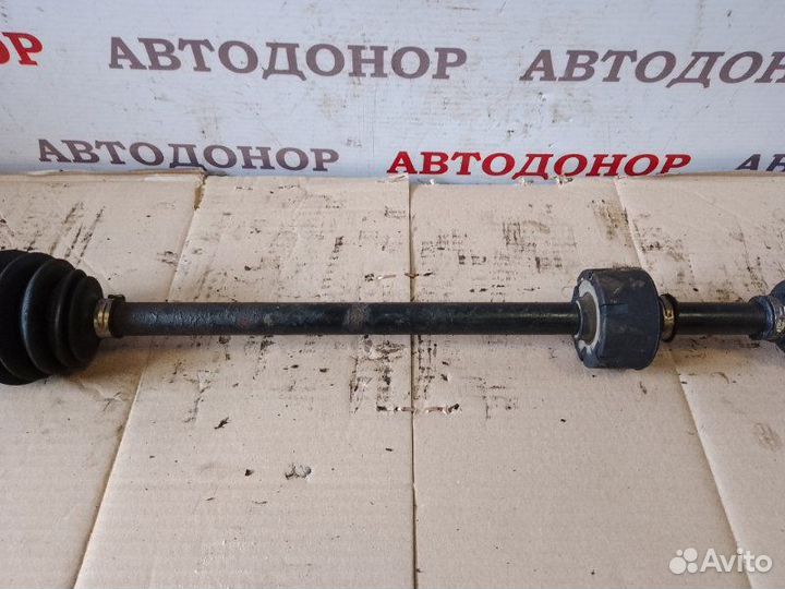 Полуось привод передний правый Toyota Yaris 1.0